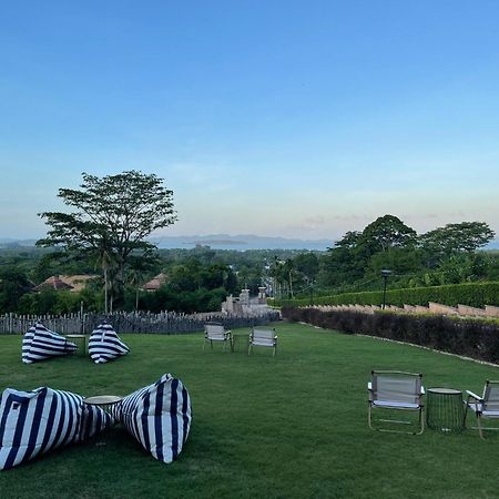 Ozone Villa Phuket Pa Khlok Bagian luar foto