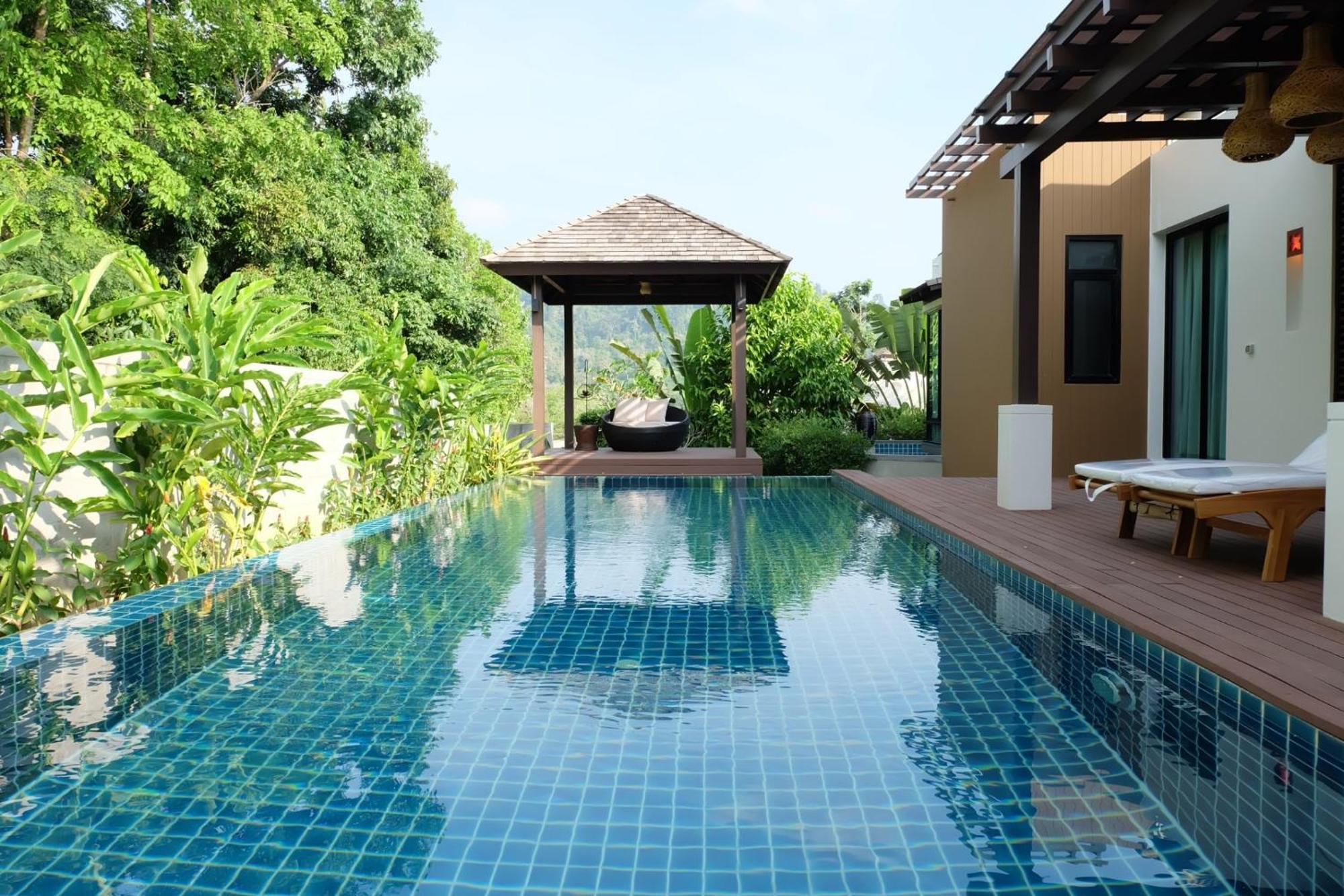 Ozone Villa Phuket Pa Khlok Bagian luar foto