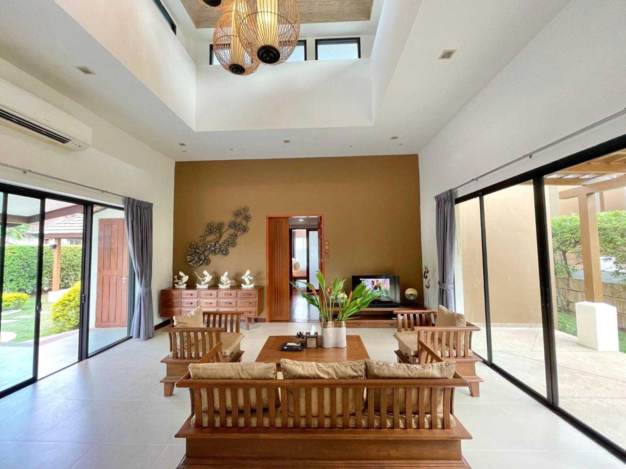 Ozone Villa Phuket Pa Khlok Bagian luar foto