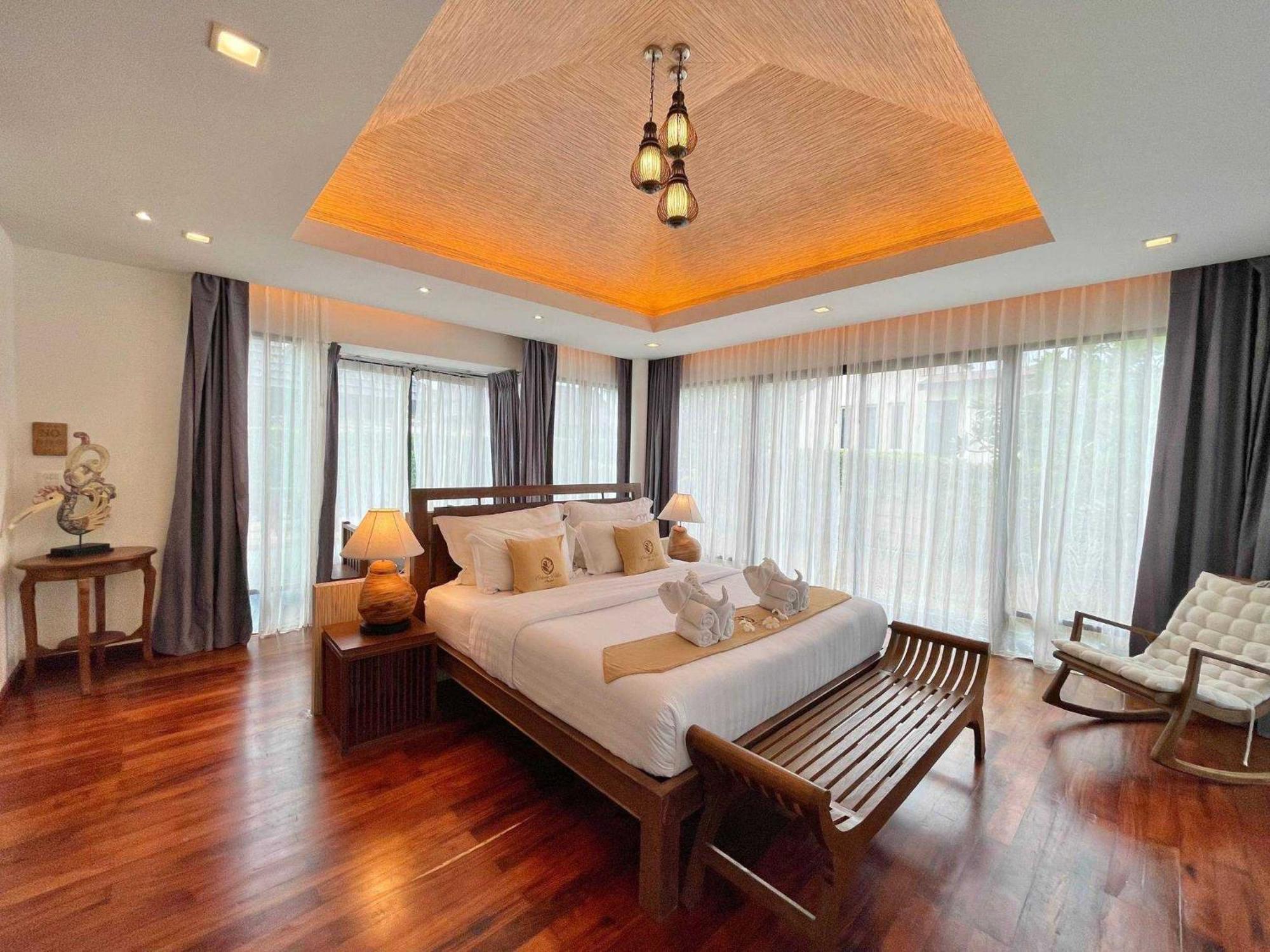 Ozone Villa Phuket Pa Khlok Bagian luar foto