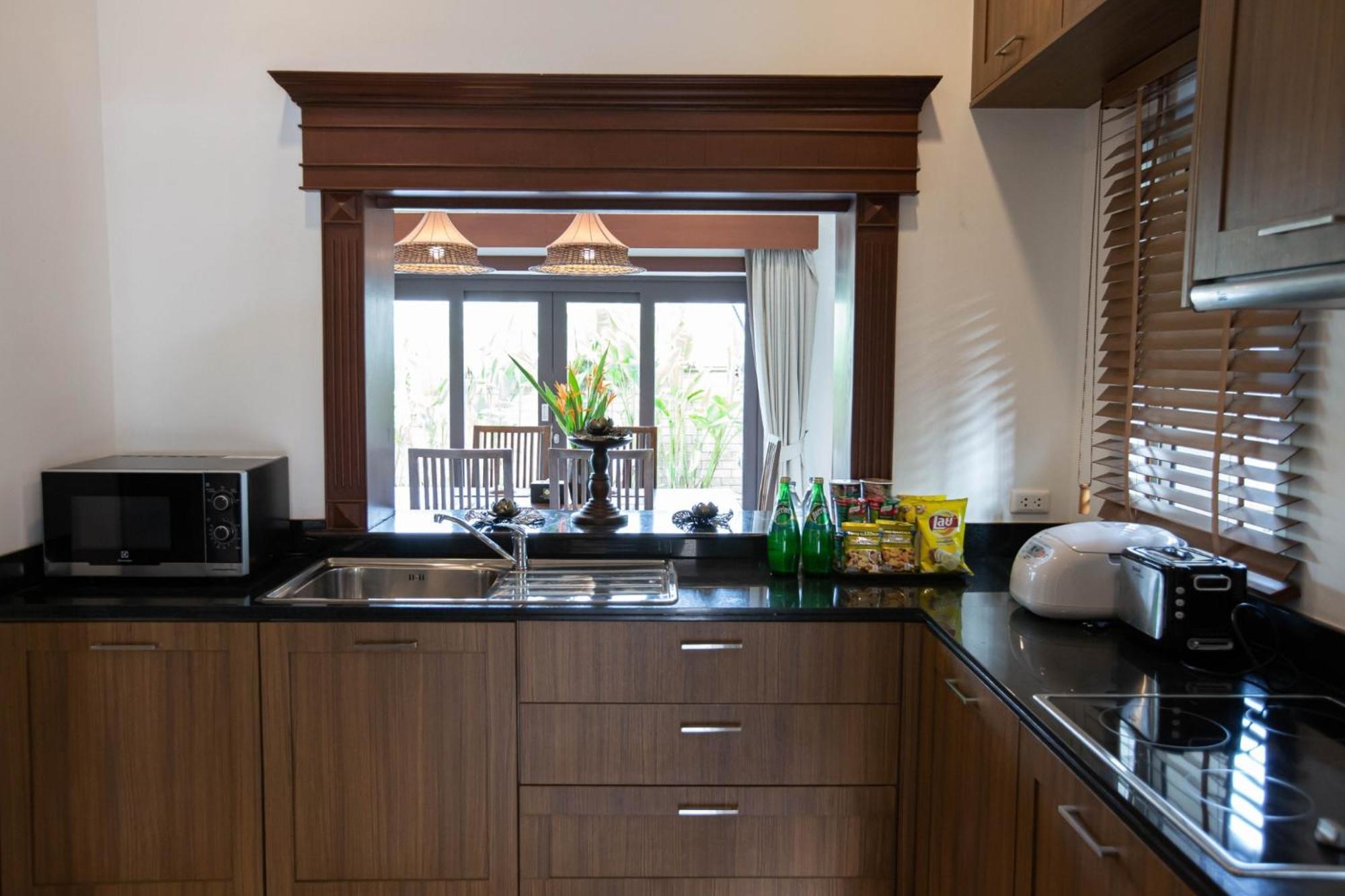 Ozone Villa Phuket Pa Khlok Bagian luar foto