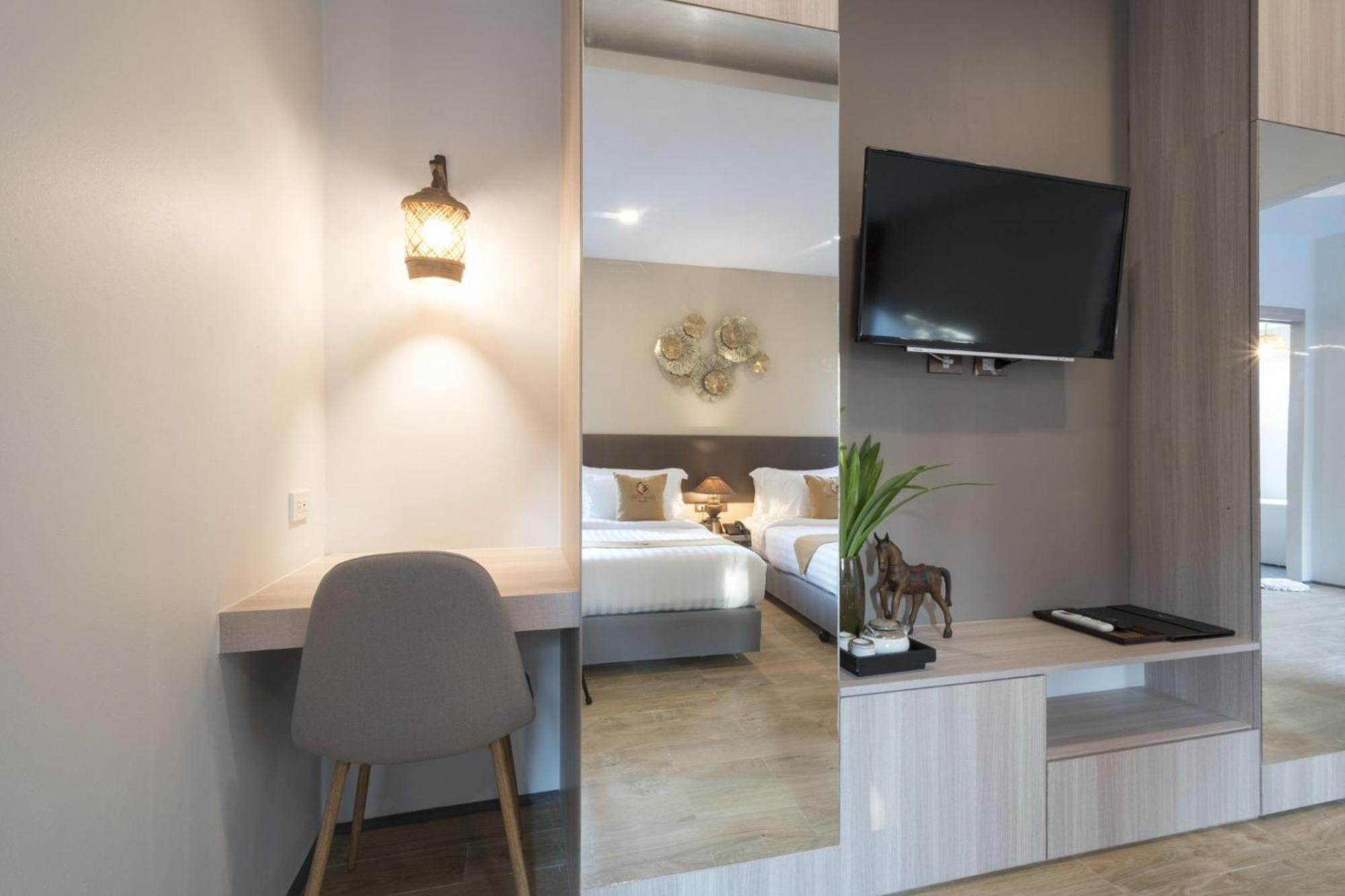 Ozone Villa Phuket Pa Khlok Bagian luar foto