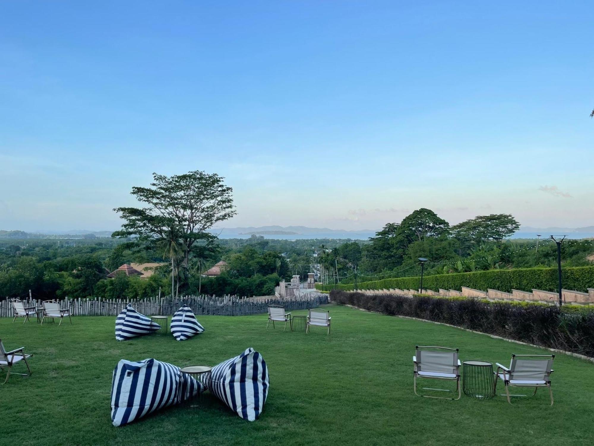 Ozone Villa Phuket Pa Khlok Bagian luar foto
