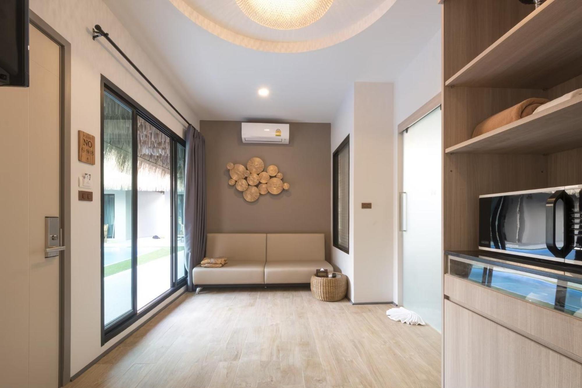 Ozone Villa Phuket Pa Khlok Bagian luar foto